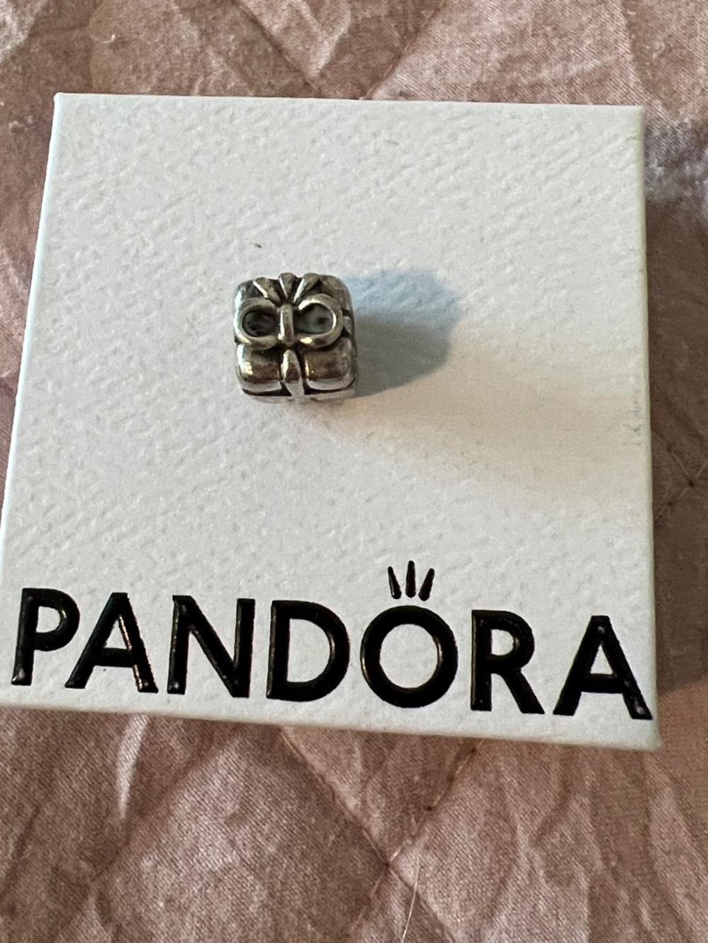 Pandora Silver Gift Box Bow Charm - Silver